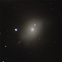 M85 - Пекулярна галактика в сузір'ї Волосся Вероніки