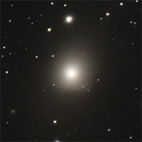 M87 - Пекулярна галактика в сузір'ї Діви