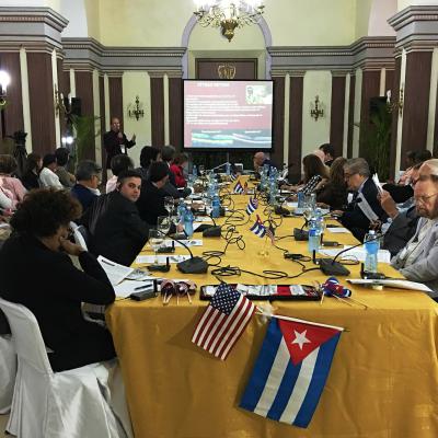 Доповідь доктора Паніграхі Прадош Кумара на конференції на Кубі